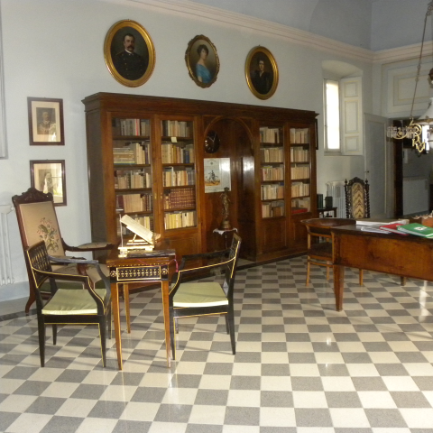 Biblioteca Dall'Ovo - interno biblioteca
